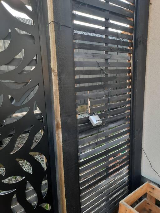 Banbury Deluxe With Spa Bath! Private Courtyard! クイーンズタウン エクステリア 写真
